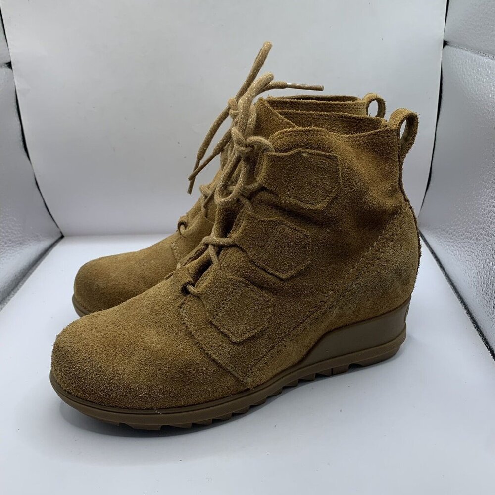 Sorel Women's Suede Lace-Up Ankle Booties in Camel